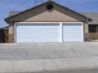 11124 Rosedale Dr, Adelanto, CA 92301