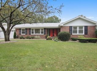 3245 Prestwick Ln, Northbrook, IL 60062