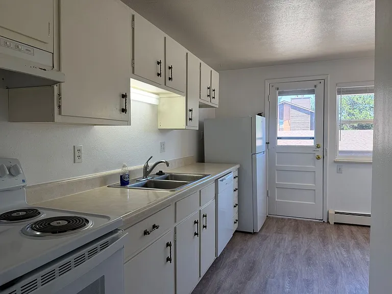 Santa Clara 4-plex — Photo 1