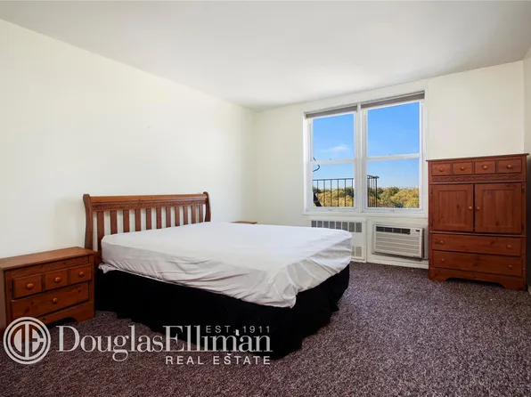 2711 Avenue X image 1 of 4