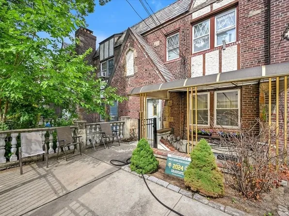 2125 146th St, Whitestone, NY 11357