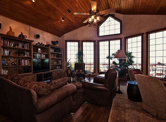 3rd image of 1260 Trailridge Dr