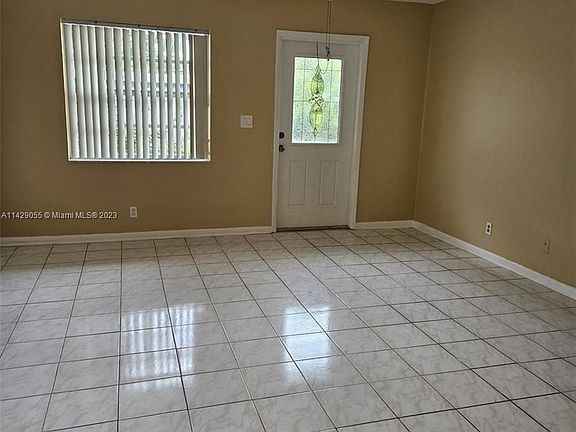 2nd image of 1008 NE 34th Ct #A