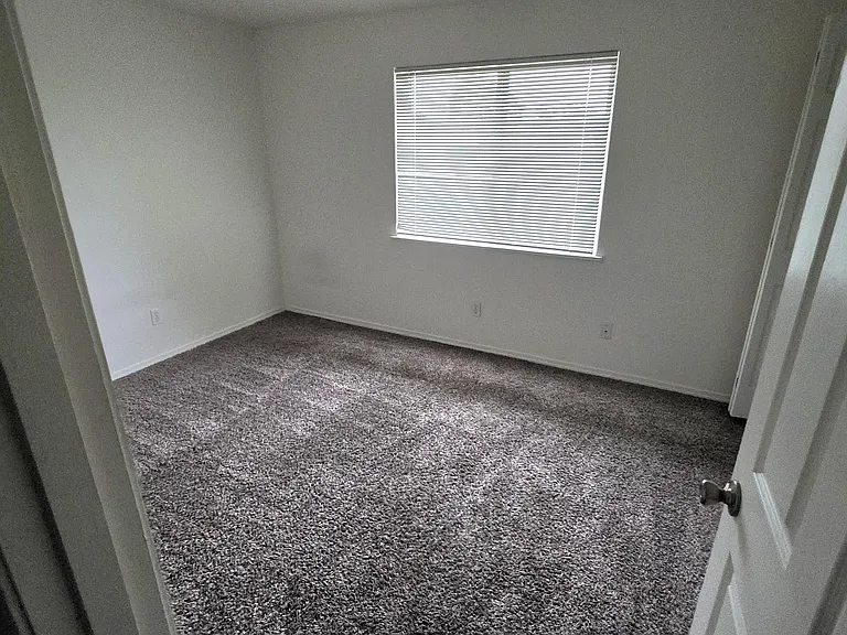 1610 SE Cortland Ave #1610 — Photo 2