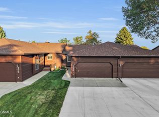 435 E Brandon Dr, Bismarck, ND 58503