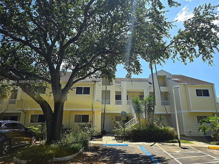 3457 NW 44th St #205 — Photo 22