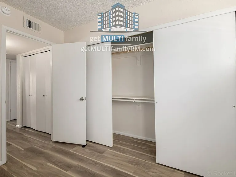 11640 N 51st Ave #237 — Photo 22