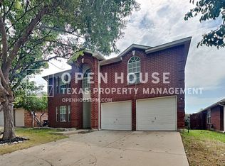 9121 Newport Ln, McKinney, TX 75071