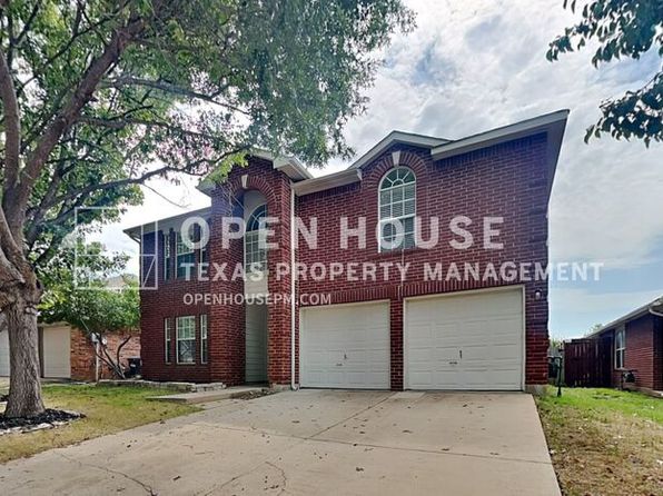 9121 Newport Ln