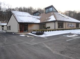 176 Rochester Rd, West View, PA 15229