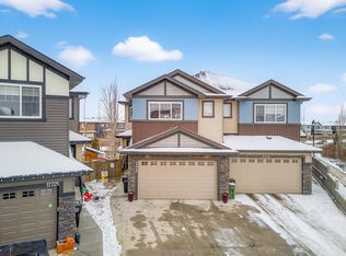 17727 13th Ave SW, Edmonton, AB T6W 2J7