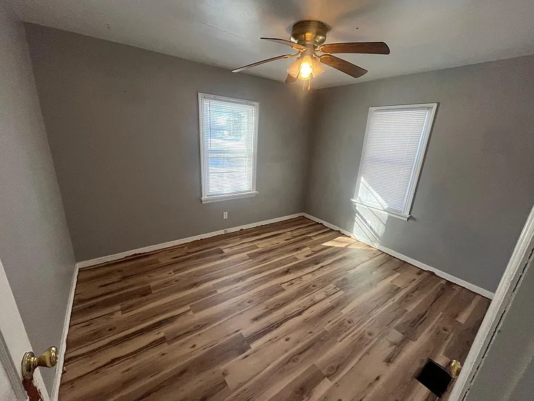 2924 S Franklin Street Rd — Photo 11