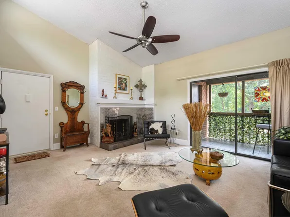 115 Turtle Creek Rd APT 9, Charlottesville, VA 22901