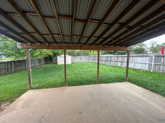 2nd image of 2185 Belmont Dr