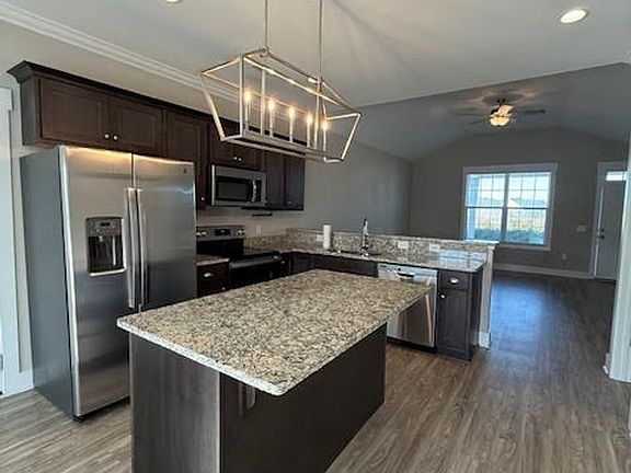 5th image of 7437 Courtney Pines Rd