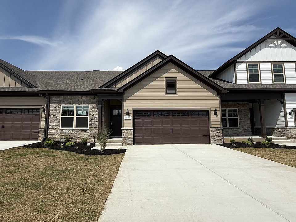 1 story, 2 bedroom, 2 bath, combo great room breakfast kitchen, covered back porch, 6 ft fence-pa