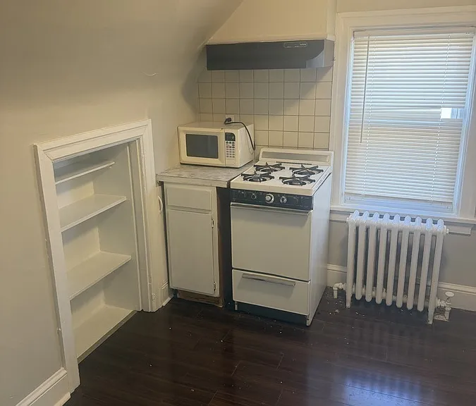 48 N Sproul Rd #3 — Photo 9