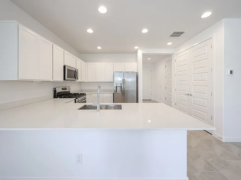 17351 W Gray Fox Trl — Photo 8