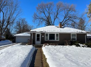 8424 1st Ave S, Bloomington, MN 55420