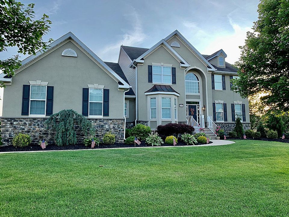 1st image of 1859 Charlton Cir