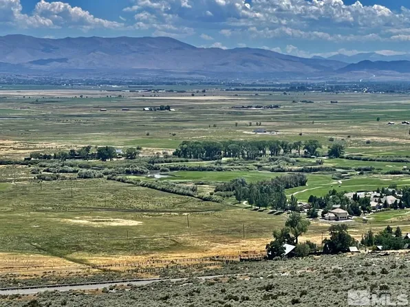 2533 Eagle Ridge Rd, Minden, NV 89423