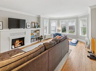 425 N Maple Ave APT 2, Oak Park, IL 60302