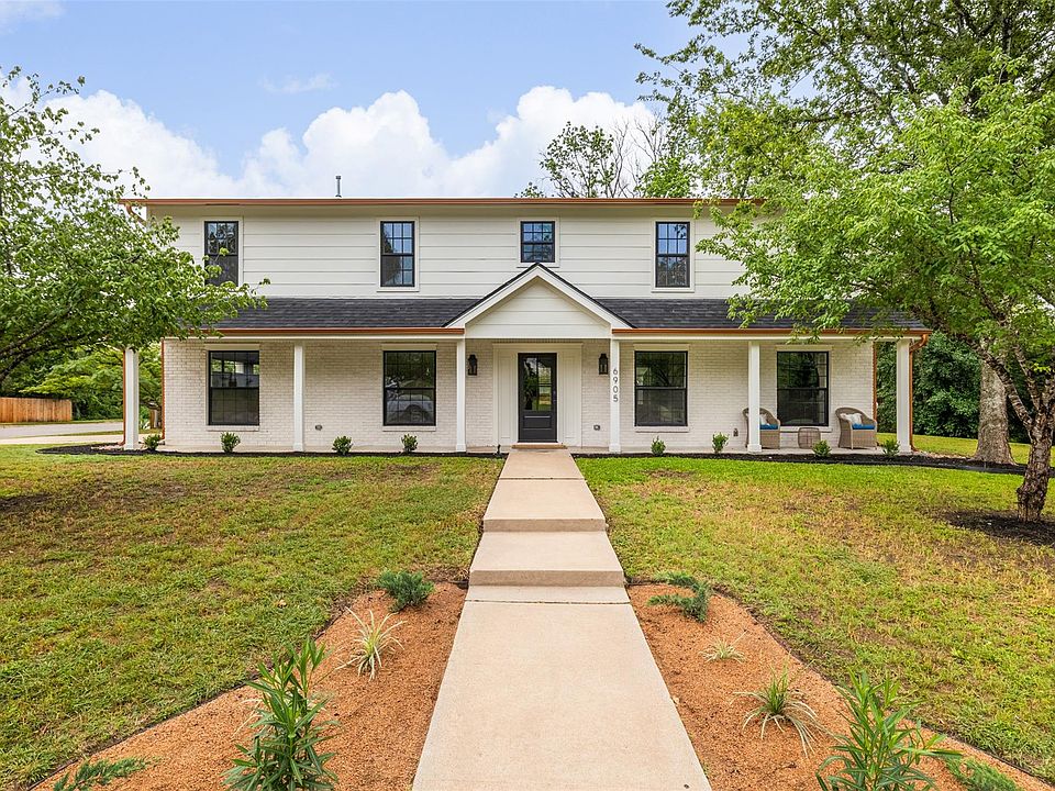 1st image of 6905 N Creighton Ln