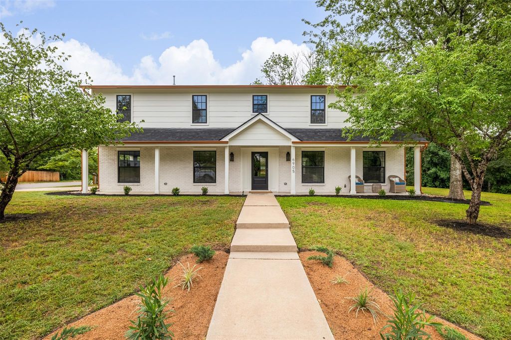 6905 N Creighton Ln, Austin, TX