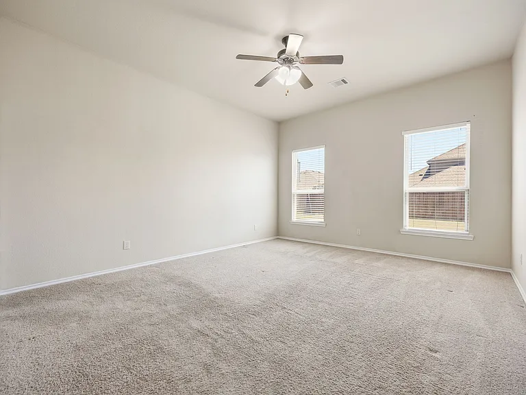 1445 Bateman Ln — Photo 27