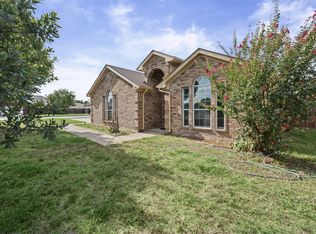 301 Wintergreen Ct, Weatherford, TX 76085