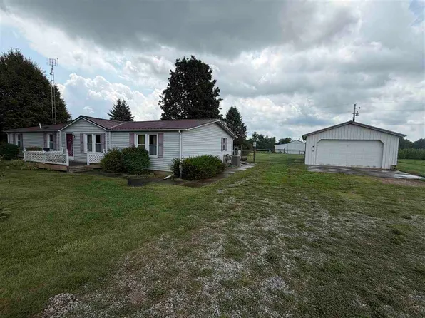 2953 W Snake Hill Rd, Liberty, IN 47353
