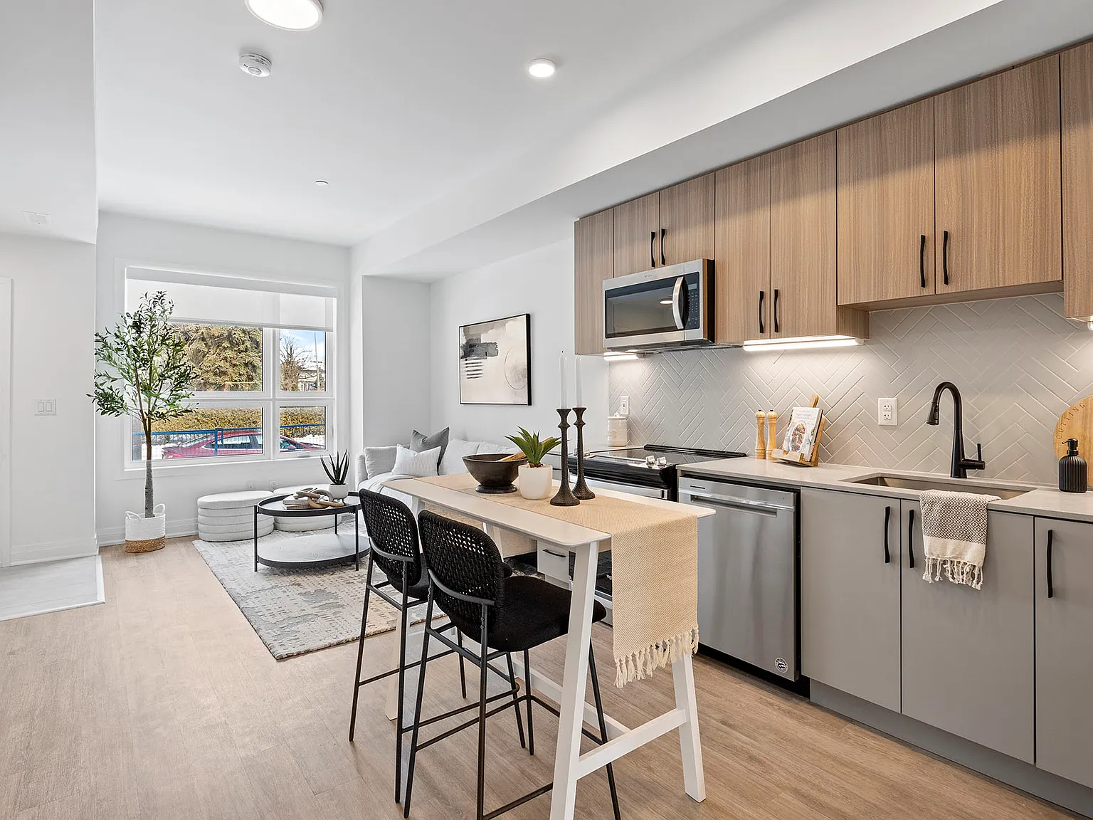 15 Brenthall Avenue — Photo 1
