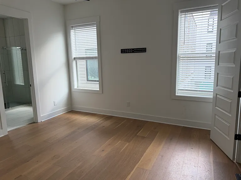 1215 Ireland St #C — Photo 13