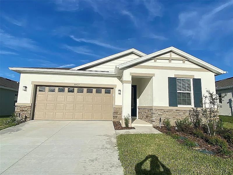 1st image of 10427 Spring Lake Dr