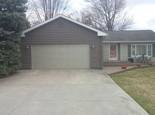 983 Pine Rd, Bay City, MI 48706
