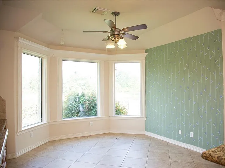 2032 Cork St — Photo 10