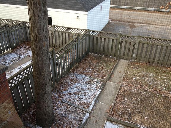 3rd image of 4610 W Sylvania Ave #5