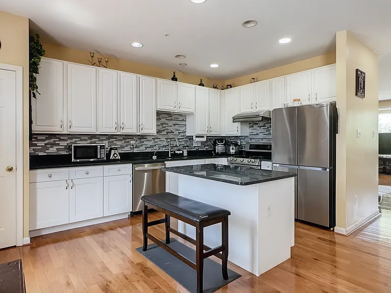 8797 Stonehouse Dr — Photo 6
