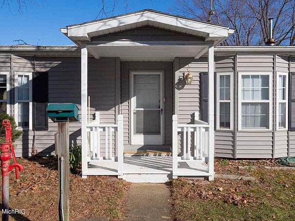 2nd image of 51845 Welcher Dr