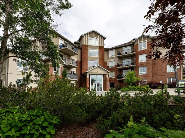 6220 134th Ave NW #416, Edmonton, AB T5A 0A8