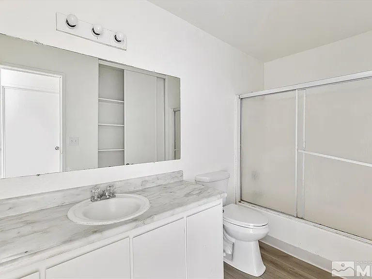4602 Neil Rd #72 — Photo 5