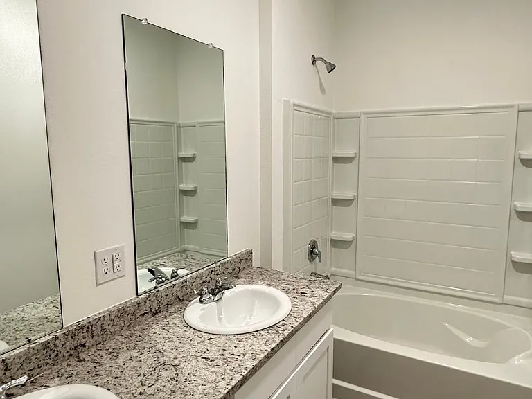 8033 Derick Ave — Photo 6