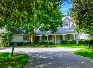 107 Woodley Rd, Winnetka, IL 60093