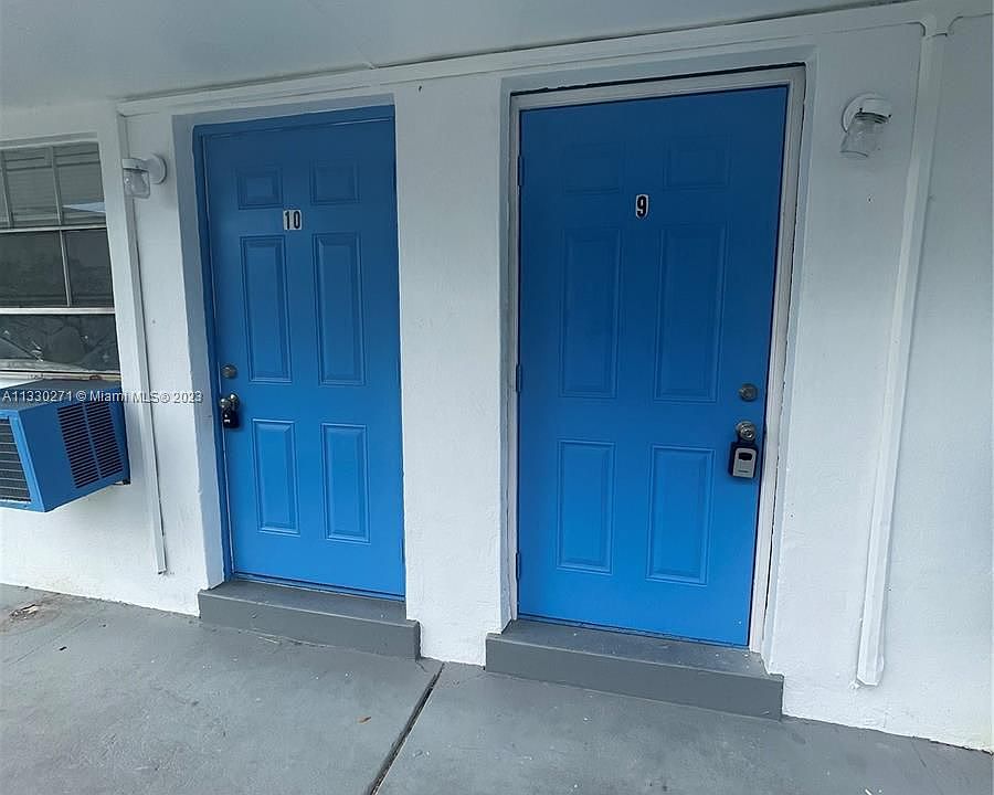 1st image of 420 SW 1st St #9
