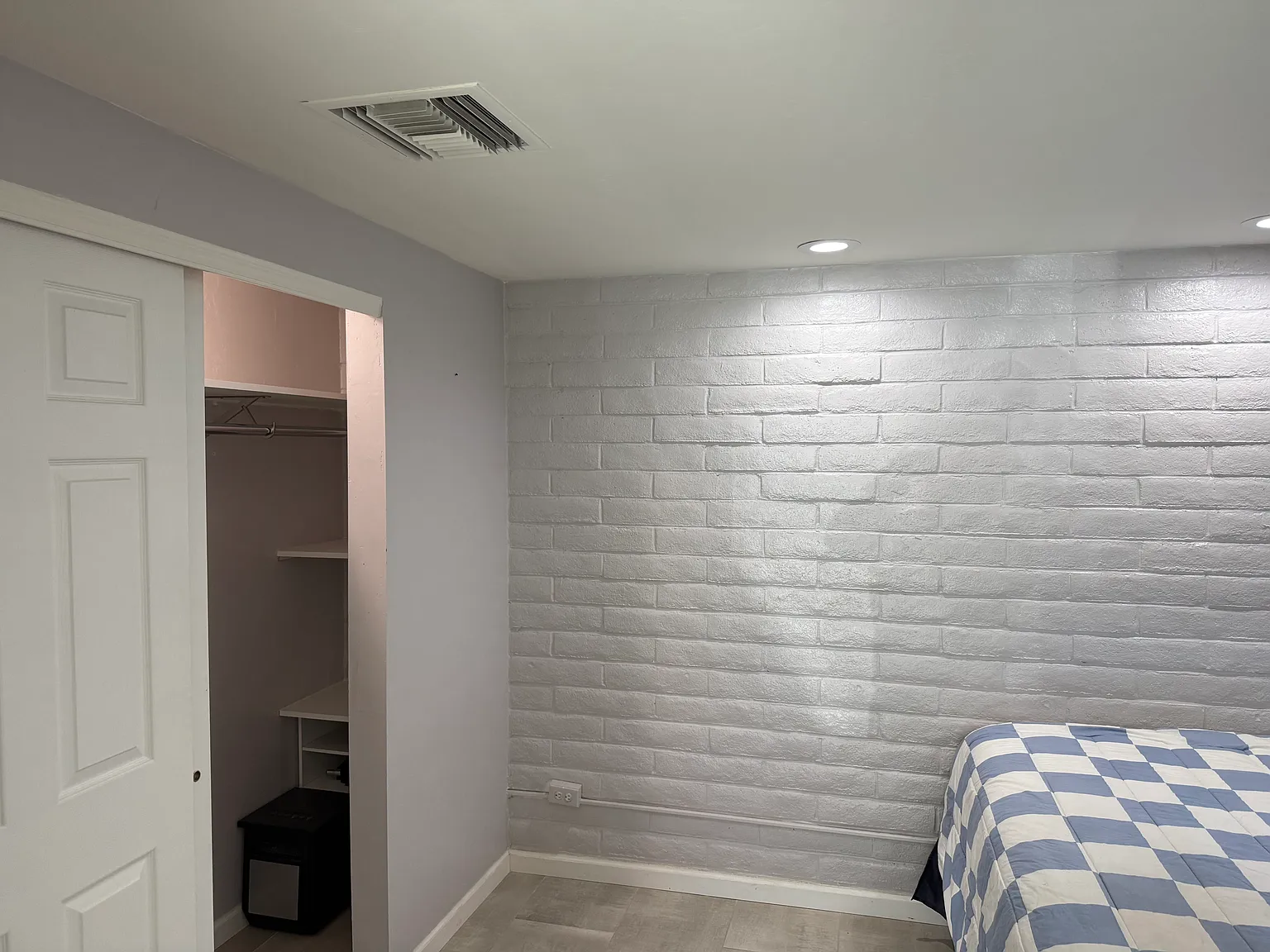 1 bed, 570 sqft, $1,000 — Photo 4