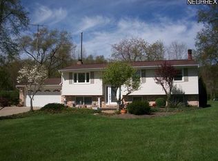 5651 Waynesburg Dr SE, Waynesburg, OH 44688