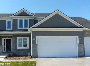 9531 S 32nd St, Lincoln, NE 68516