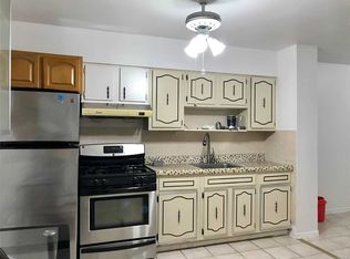 14478 Roosevelt Ave, Flushing, NY 11354
