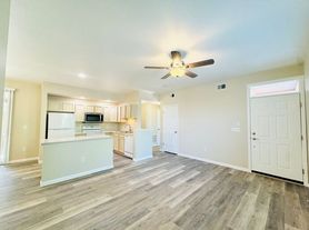 2035 Grays Peak Dr, Loveland, CO