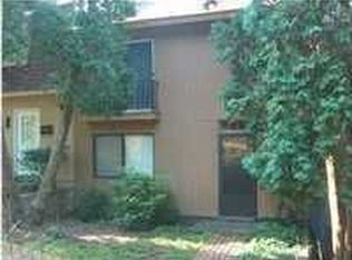 156 Woodlake Dr, Charlottesville, VA 22901